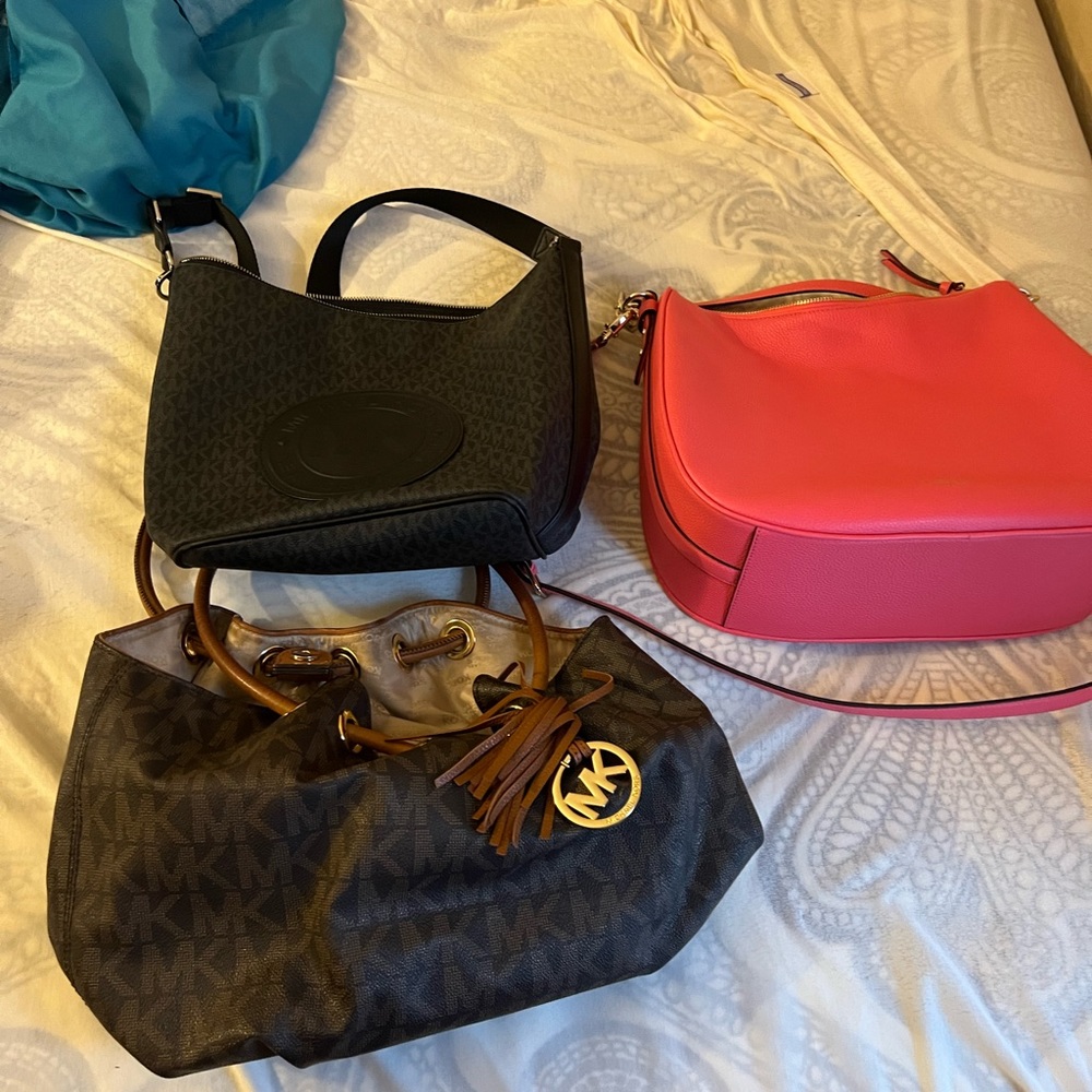 Michael Kors, Kate Spade, Guess purses
